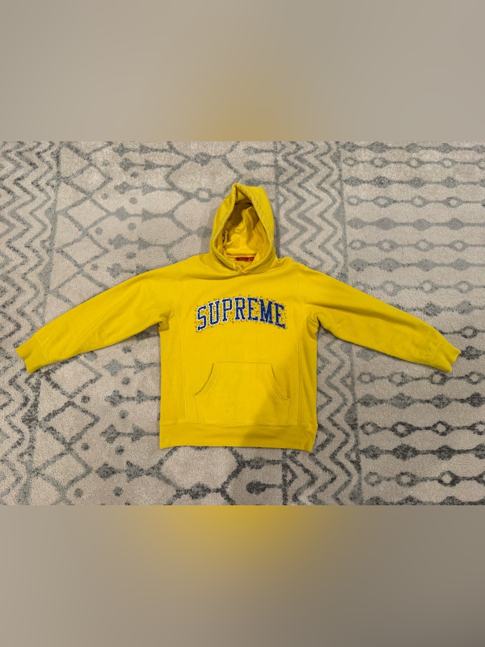 Supreme hoodie